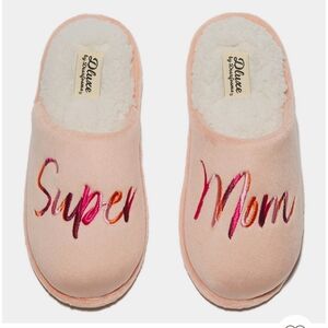 Dluxe by Dearfoams Women's Super Mom Slippers‎ - Peach Size Small 5-6